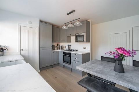 3 bedroom semi-detached house for sale, Old Farm Close, Whitstable