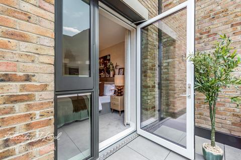 St Ann's Road, LONDON N15