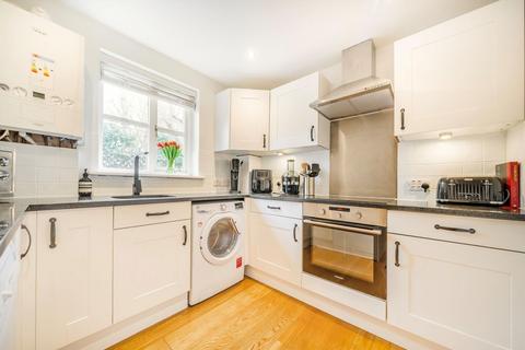 2 bedroom flat for sale, Wapping High Street, London E1W