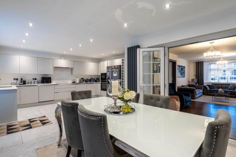 undefined, Valley Drive, Gravesend, Kent, DA12 5RR
