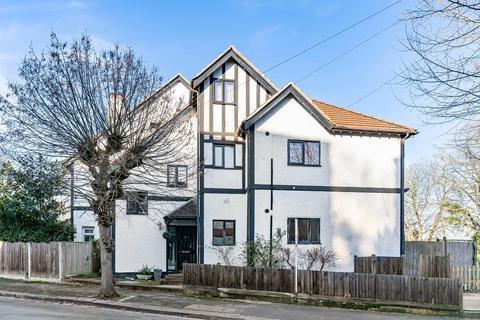 Blenheim Crescent, South Croydon