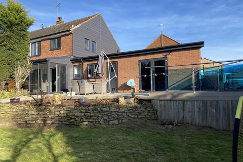 3 bedroom semi-detached house for sale, Jackson Crescent, Stourport-On-Severn
