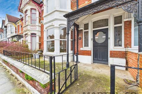 undefined, Shadwell Road, North End