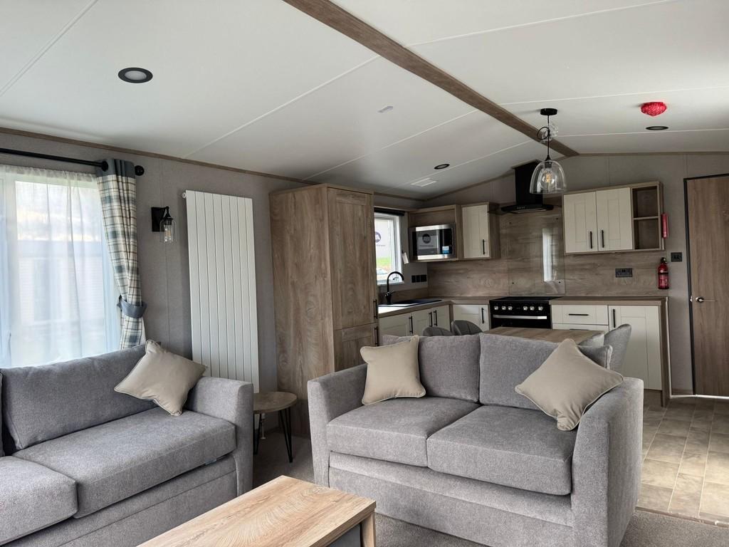 Lounge - Dining - Kitchen