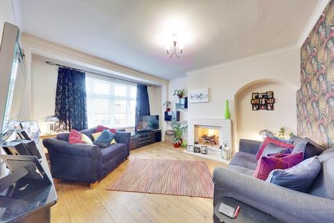 4 bedroom semi-detached house for sale, Vinson Close, Orpington