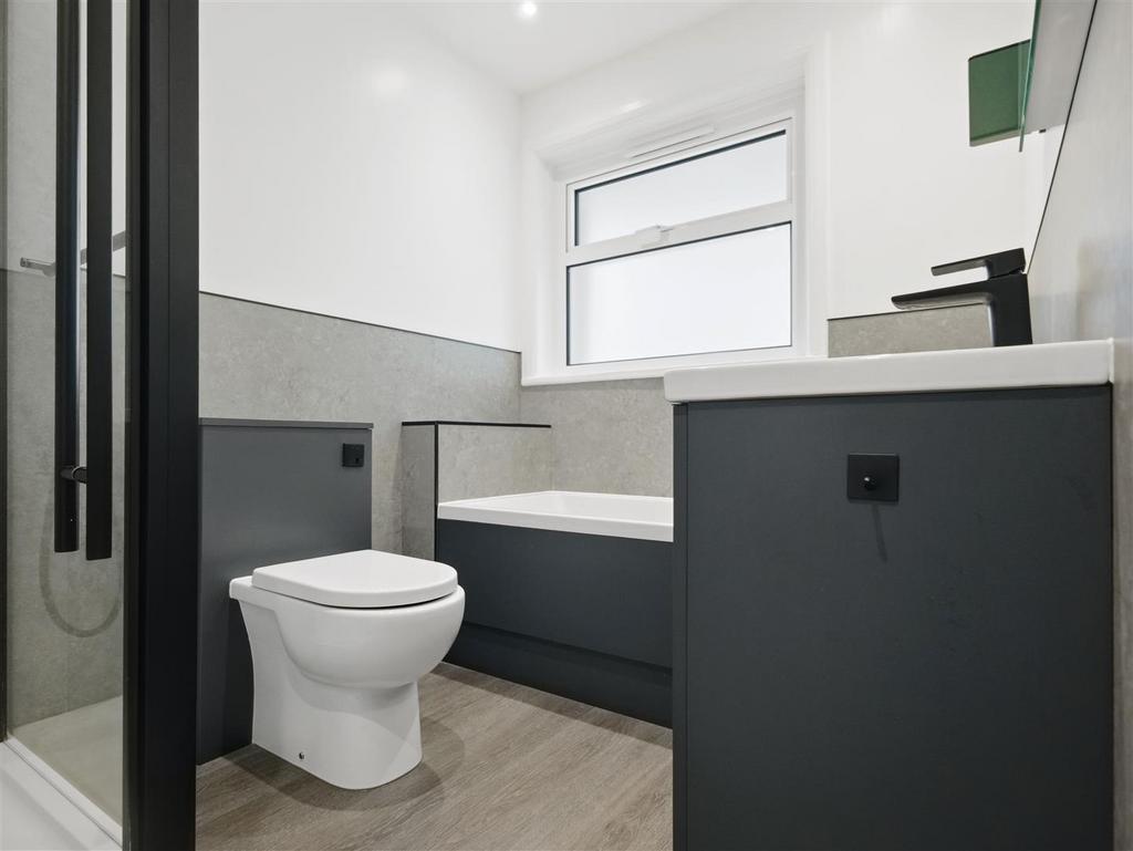 Family bathroom