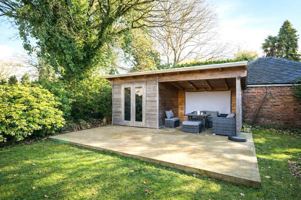 Summer house