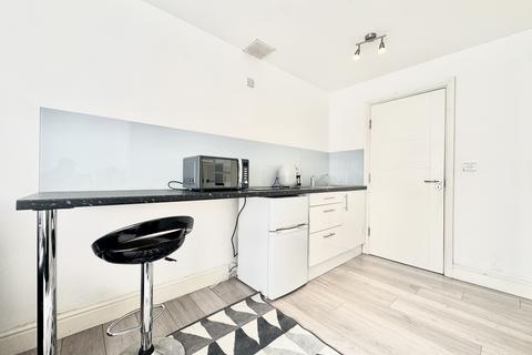 undefined, Putney Hill, London SW15