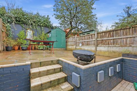 undefined, Driffield Road, Bow