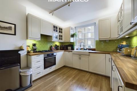 2 bedroom apartment for sale, Wellington Buildings, Bow E3