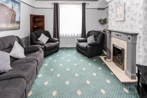 2 bedroom end of terrace house for sale, Midland Road, Wellingborough NN8