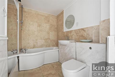 2 bedroom flat for sale, Eden Close, Enfield