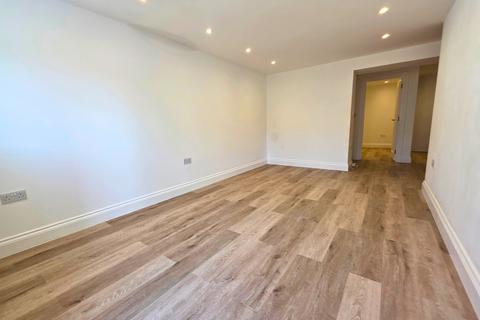 3 bedroom apartment to rent, Dorchester Road, Weymouth, Dorset