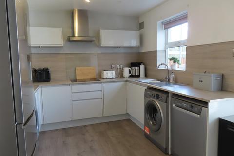 3 bedroom semi-detached house for sale, Swan Lane, Goole, DN14 6WD