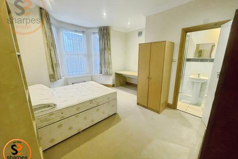 undefined, Ground floor Robinson Road, Merton, London, Greater London