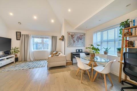 2 bedroom flat for sale, Rowden Road, Beckenham, Kent, BR3