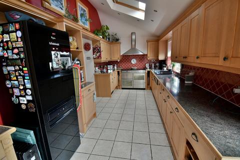 3 bedroom detached house for sale, Church Road, Ferndown, BH22