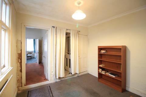 4 bedroom terraced house for sale, 6 Cecil Avenue, Skegness PE25 2BX