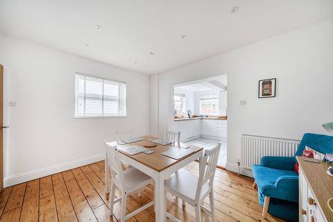undefined, Frailey Hill, Surrey GU22