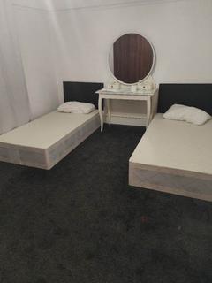 2 bedroom apartment to rent, Blackbird Hill, London NW9