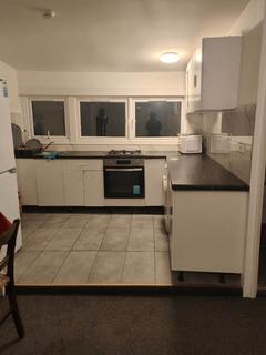 2 bedroom apartment to rent, Blackbird Hill, London NW9