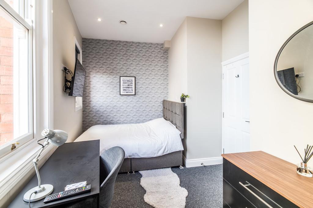 Canning Place B104-003