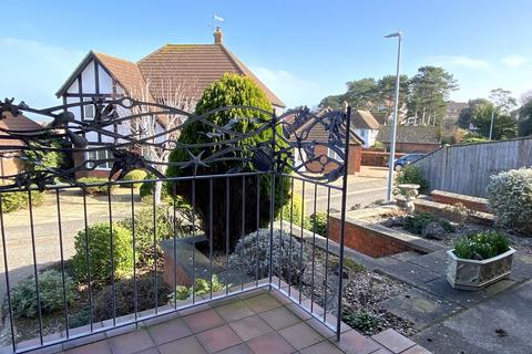 3 bedroom detached bungalow for sale, Orchard Close, Sheringham NR26