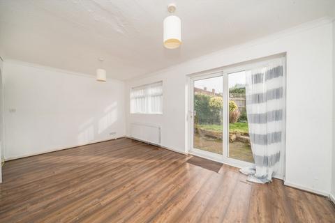 3 bedroom semi-detached house to rent, Rowden Road, Epsom KT19