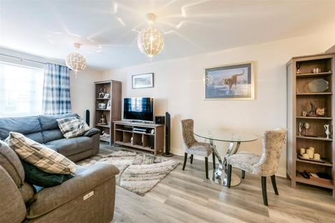 undefined, Flat 2, 3 Crown Crescent, Kinnaird Village, Larbert, FK5