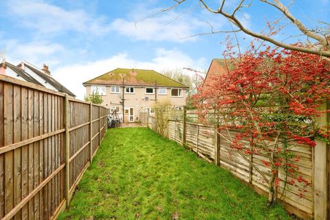 2 bedroom maisonette for sale, Kingscroft Road, Banstead, SM7