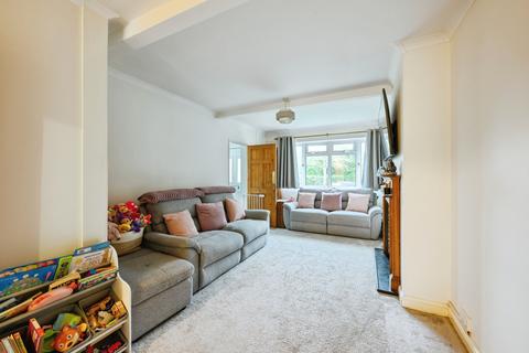 2 bedroom maisonette for sale, Kingscroft Road, Banstead, SM7