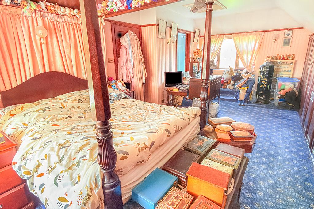 Bedroom 2 Pic 2