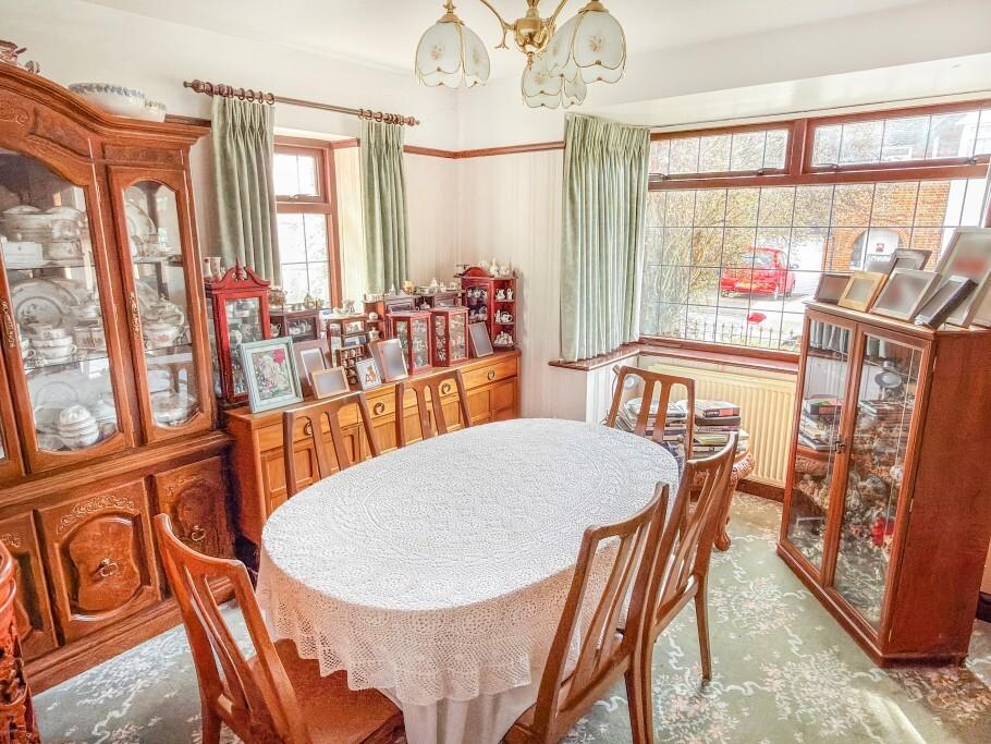 Dining Room Pic 1