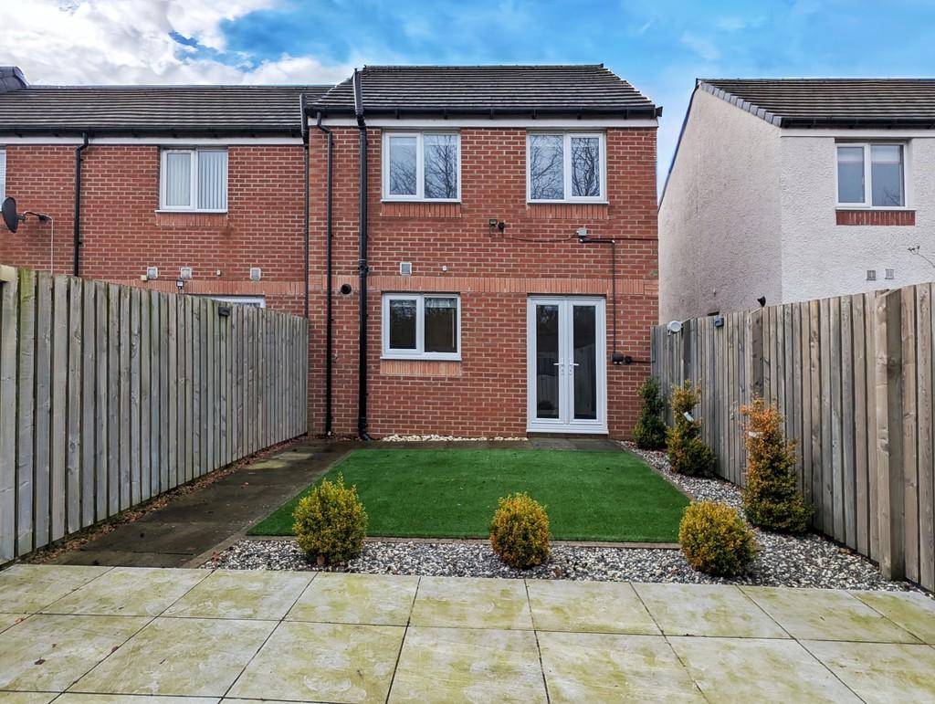 20 - Back garden 1