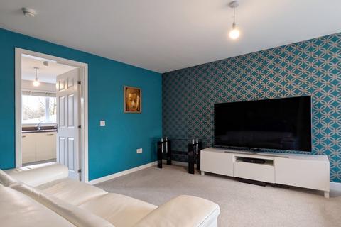 3 bedroom end of terrace house for sale, Kersebrock Place, Larbert