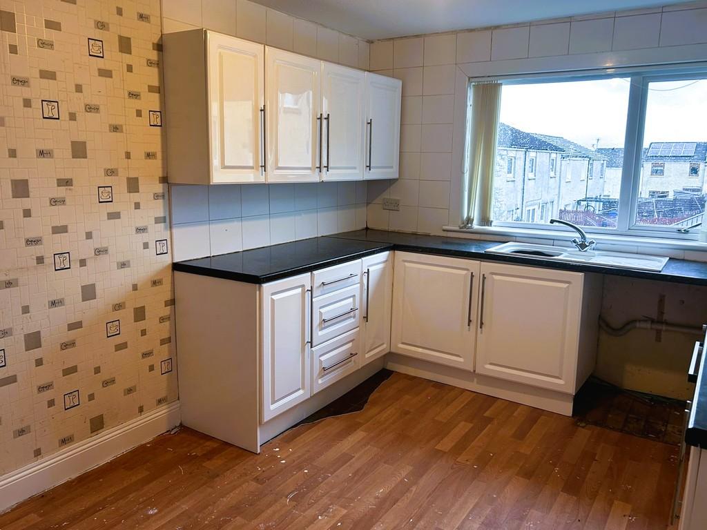 08 - Kitchen 1