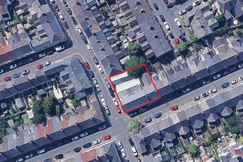 End of terrace house for sale, Cyfarthfa Street, Roath, Cardiff