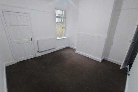 3 bedroom terraced house to rent, Merridale Street West, Wolverhampton WV3