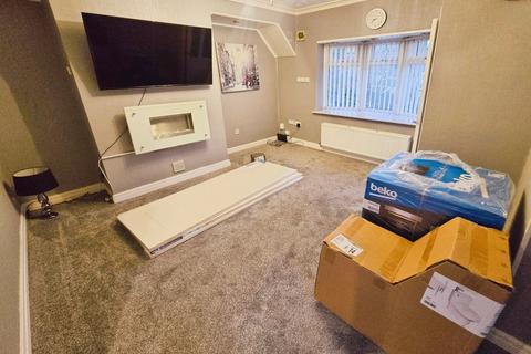 2 bedroom semi-detached house to rent, Cypress Road, Greater Manchester WN5
