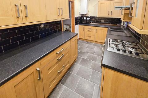 2 bedroom semi-detached house to rent, Cypress Road, Greater Manchester WN5