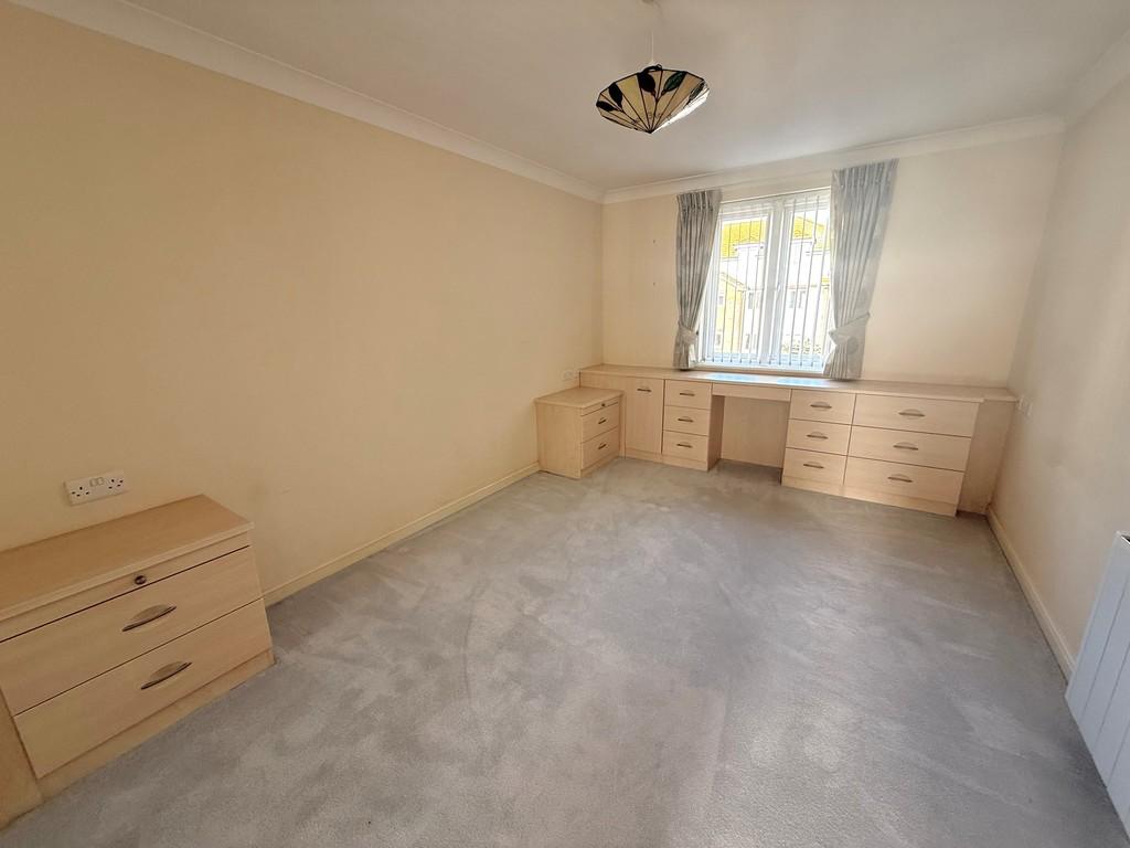 39 Milliers Court Bed1 1