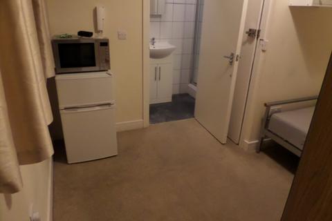 undefined, Grove Road, Hounslow