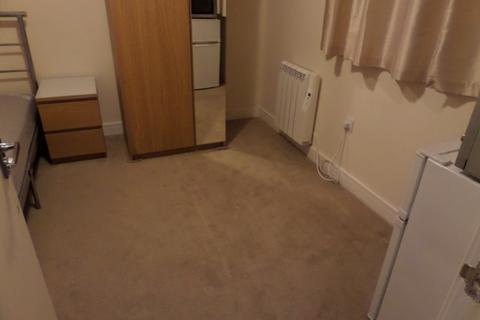 undefined, Grove Road, Hounslow