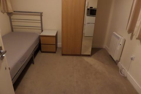 undefined, Grove Road, Hounslow