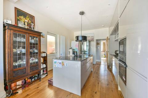 5 bedroom detached house for sale, Connaught Road, New Malden, KT3