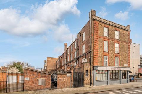 4 bedroom flat to rent, Broadlands Avenue, Streatham Hill, London, SW16