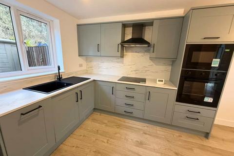 3 bedroom semi-detached house for sale, Knowlwood Road, Walsden, Todmorden
