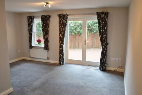 undefined, Higgins Close, Newark
