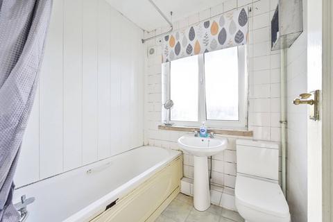 2 bedroom flat for sale, Martin Way, Morden, SM4