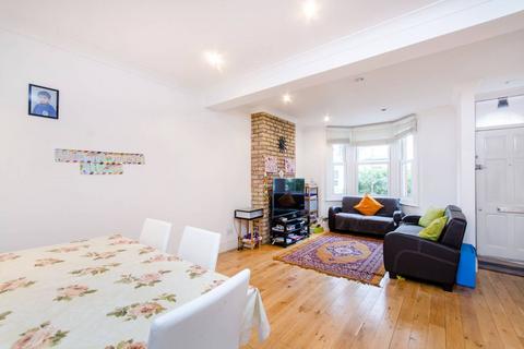 undefined, Trevor Road, Wimbledon, London, SW19
